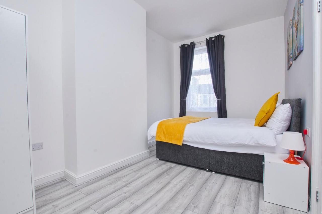 Stylish Blackpool Gem - Great Location! Exterior photo